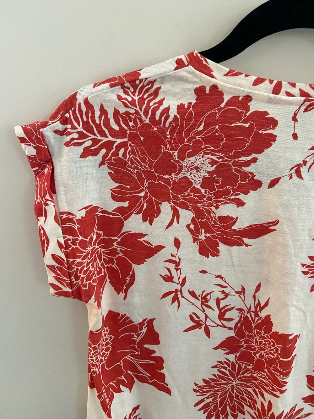 Part Two Short-Sleeve Split-Neck Floral Print Tee - Picture 9 of 16
